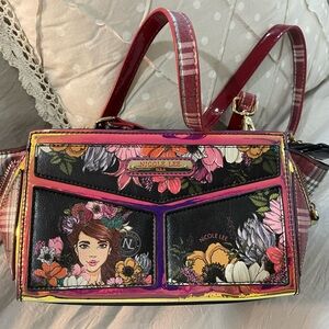Nicole Lee Crossbody 🔥🔥🔥